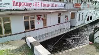 Швартовка парохода Н. В. Гоголь в порту Архангельск